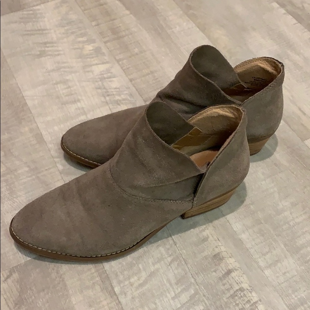 Lucky Brand Taupe Suede Booties